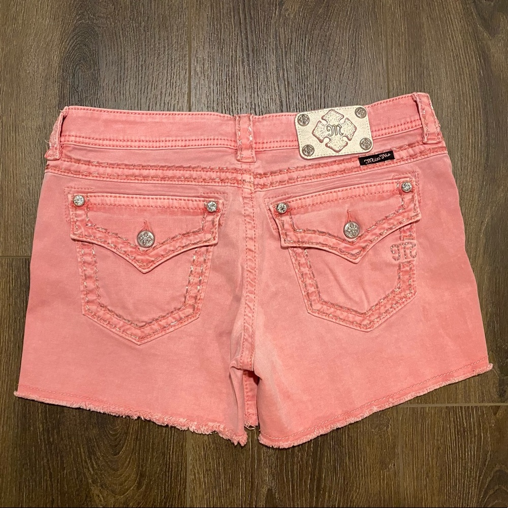 Size 30 Miss Me Flap Pockets Shorts
